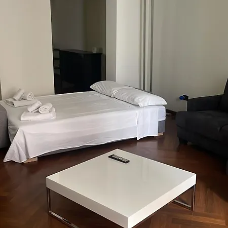 Attico Imperiale - In Centro, Tra Stazione E Vecchia *