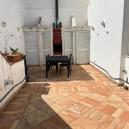 Apartamento Attico Imperiale - In Centro, Tra Stazione E Vecchia *