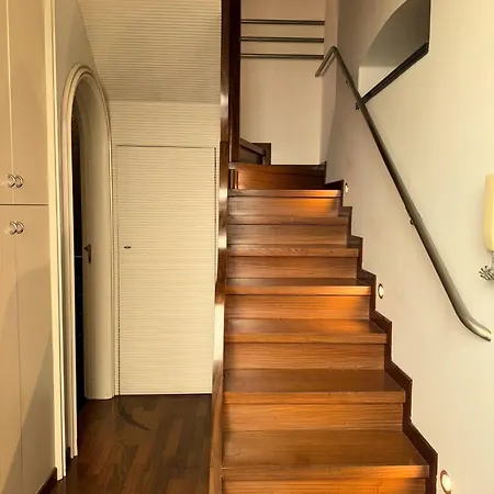 Attico Imperiale - In Centro, Tra Stazione E Vecchia *