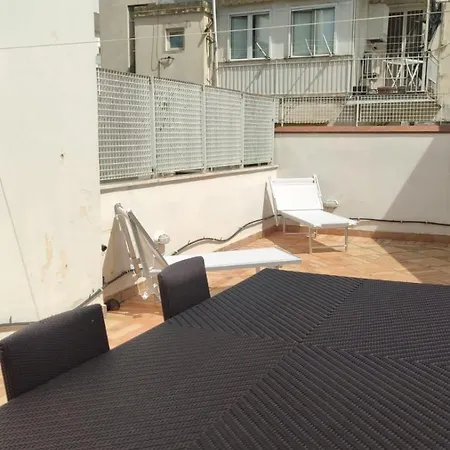 Apartamento Attico Imperiale - In Centro, Tra Stazione E Vecchia