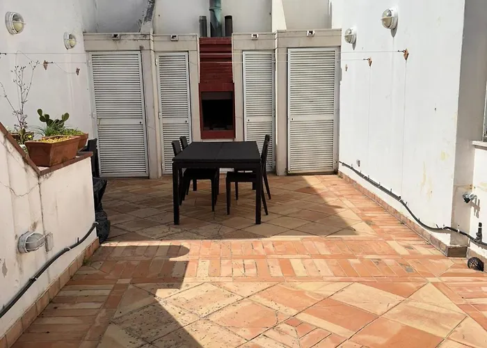 Appartamento Attico Imperiale - In Centro, Tra Stazione E Vecchia *